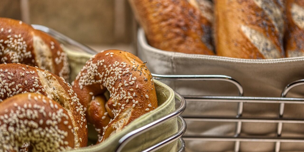 lye-roll-4635647_1280