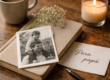 Cuaderno, fotografía y vela como imagen simbólica del Día del Padre y sentimientos encontrados